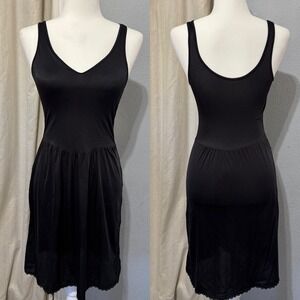 Warners Perfect Measure Vintage Black Full Slip Lace Trim V-Neck 55728 Size 36